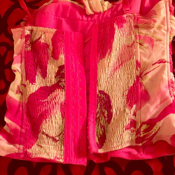 An authentic corset top - Picture 1 of 4